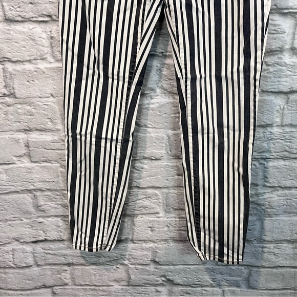 Free People Womens Size 28” Mid Rise Skinny White Striped Denim Blue Jeans #8130 - Picture 4 of 9